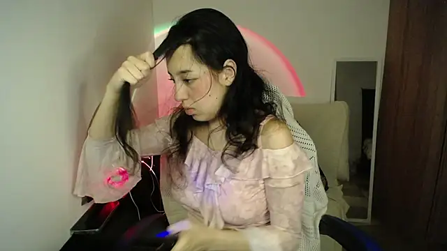 Snapshot of immisssilver chatting on October 2, 2025, 10:50 pm immisssilver online show from October 2, 2025, 10:50 pm