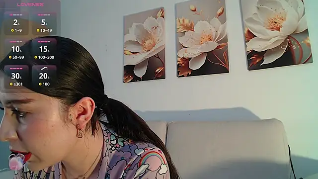 Violet tay1 online show from November 13, 2025, 10:36 am