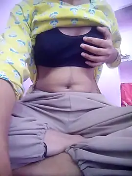 Snapshot of modelnishu chatting on December 2, 2025, 7:03 am modelnishu online show from December 2, 2025, 7:03 am