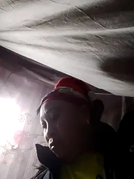 Snapshot of Mamapm20 chatting on November 30, 2025, 10:03 pm Mamapm20 online show from November 30, 2025, 10:03 pm