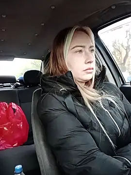 Snapshot of Reina_Cummings chatting on November 26, 2025, 5:52 am Reina Cummings online show from November 26, 2025, 5:52 am