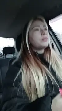 Snapshot of Reina_Cummings chatting on December 1, 2025, 5:45 am Reina Cummings online show from December 1, 2025, 5:45 am