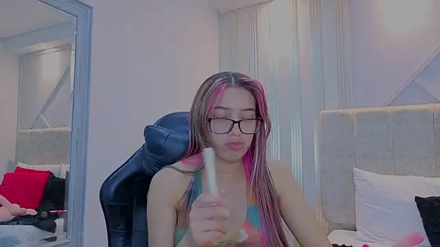 Snapshot of nami_sweet_ chatting on October 10, 2025, 12:37 pm nami sweet online show from October 10, 2025, 12:37 pm