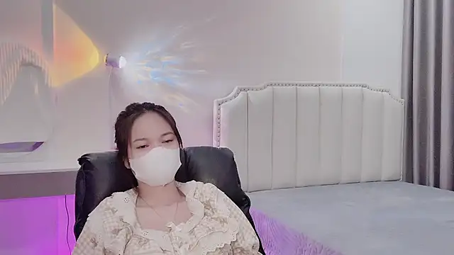 Snapshot of _Dorry_ chatting on November 17, 2025, 4:24 pm Dorry online show from November 17, 2025, 4:24 pm