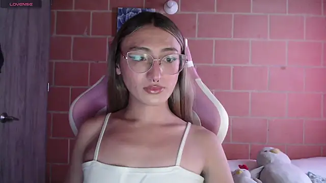 Andrea camilaaa online show from September 10, 2025, 5:13 pm