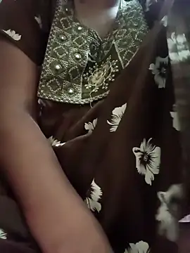 Love-pari08 online show from October 30, 2025, 4:19 pm