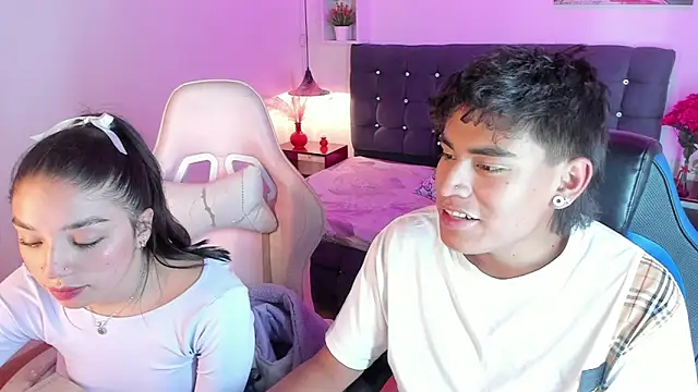 Snapshot of Yiing_and_yang chatting on September 18, 2025, 7:49 pm Yiing and yang online show from September 18, 2025, 7:49 pm