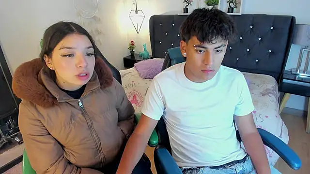 Snapshot of Yiing_and_yang chatting on October 10, 2025, 10:47 am Yiing and yang online show from October 10, 2025, 10:47 am