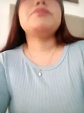 Snapshot of LucyPetit chatting on September 29, 2025, 1:27 pm LucyPetit online show from September 29, 2025, 1:27 pm