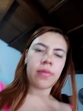 Snapshot of AlissonPeach01 chatting on October 6, 2025, 12:24 pm AlissonPeach01 online show from October 6, 2025, 12:24 pm