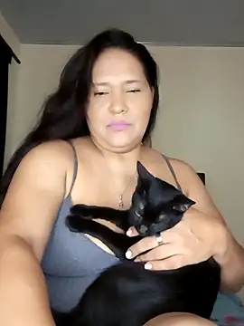 Snapshot of Laurasofia01 chatting on December 2, 2025, 3:34 am Laurasofia01 online show from December 2, 2025, 3:34 am