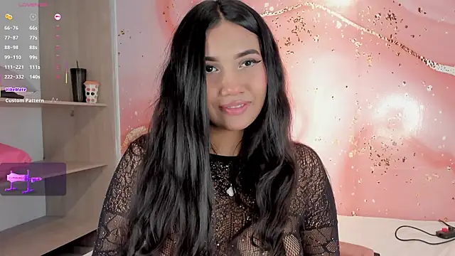 Snapshot of Annelov18 chatting on October 14, 2025, 7:36 pm Annelov18 online show from October 14, 2025, 7:36 pm