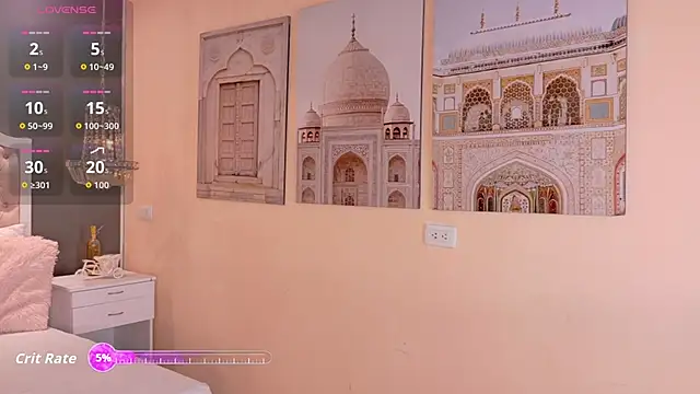 VioletBlaze online show from November 18, 2025, 1:04 pm