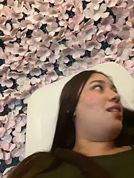 lana rousse01 online show from October 5, 2025, 11:57 pm