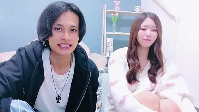 Snapshot of Reto-sama chatting on November 18, 2025, 3:38 pm Reto-sama online show from November 18, 2025, 3:38 pm