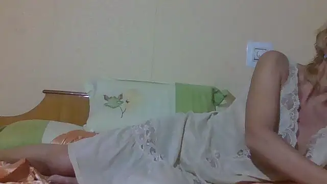 TianaQLove online show from September 16, 2025, 6:53 pm