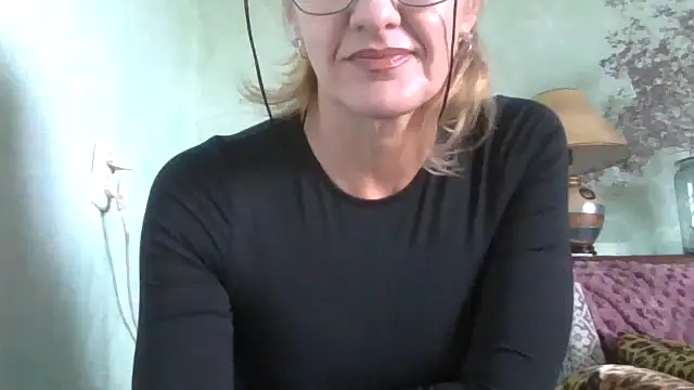 TianaQLove online show from October 11, 2025, 11:20 am