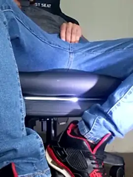 Snapshot of Bosssweet22cm chatting on November 25, 2025, 11:38 pm Bosssweet22cm online show from November 25, 2025, 11:38 pm