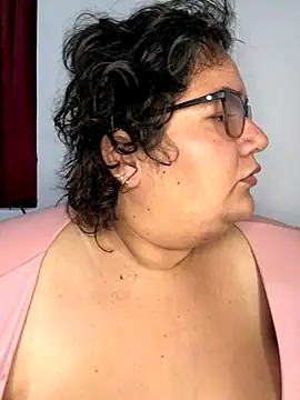 Snapshot of Mariana_cooper_07 chatting on October 22, 2025, 11:32 am Mariana cooper 07 online show from October 22, 2025, 11:32 am