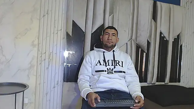 Morganandmegan online show from October 13, 2025, 11:32 am