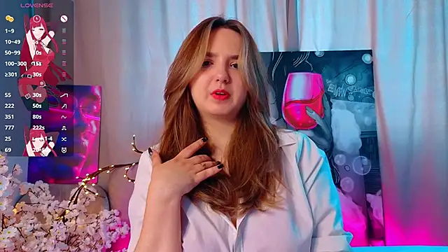 Snapshot of LucilleMcBride chatting on November 14, 2025, 7:07 am LucilleMcBride online show from November 14, 2025, 7:07 am