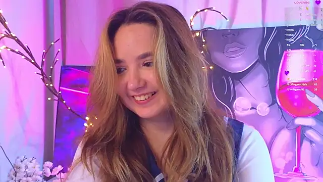 Snapshot of LucilleMcBride chatting on December 5, 2025, 7:17 am LucilleMcBride online show from December 5, 2025, 7:17 am