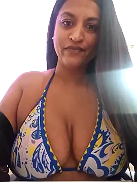 Busty AriaX online show from October 22, 2025, 4:07 pm