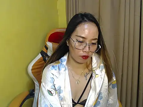 Snapshot of your_hornyapril chatting on October 14, 2025, 4:52 pm your hornyapril online show from October 14, 2025, 4:52 pm
