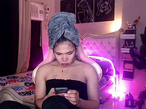 Snapshot of Ionic_Aika chatting on November 21, 2025, 9:19 am Ionic Aika online show from November 21, 2025, 9:19 am