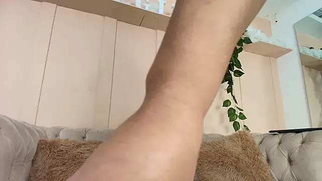 lorena rubio online show from October 27, 2025, 12:09 pm