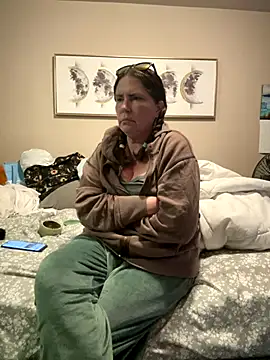 petalsexy online show from December 16, 2025, 8:14 pm