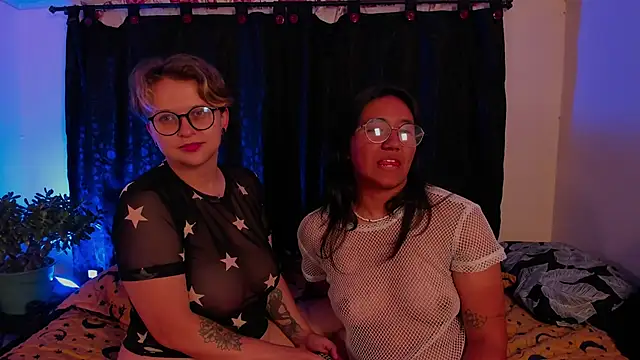 Snapshot of CrazyCakes_ chatting on September 24, 2025, 2:59 am CrazyCakes  online show from September 24, 2025, 2:59 am