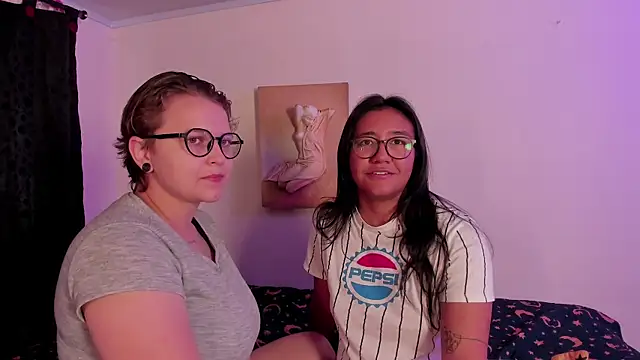 CrazyCakes  online show from December 16, 2025, 4:01 pm