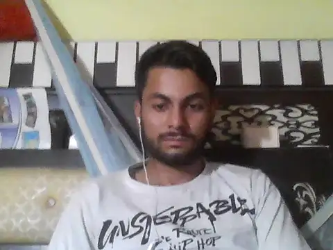 ursdreamperson online show from November 2, 2025, 7:11 am