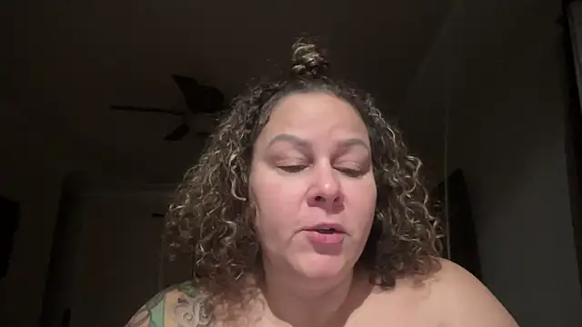 number1slut online show from November 18, 2025, 12:20 pm