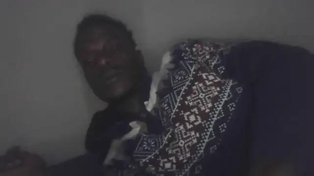 cuminsidebby online show from December 3, 2025, 7:23 pm