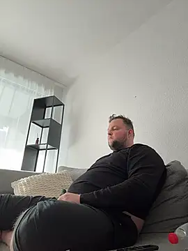 Snapshot of Matti1998sexy chatting on November 13, 2025, 9:41 am Matti1998sexy online show from November 13, 2025, 9:41 am