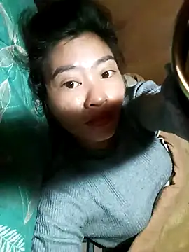 Phuongphuongg online show from November 4, 2025, 8:19 pm