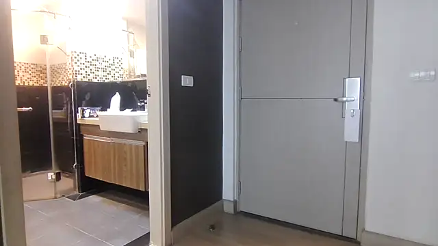 BigDickDaddddy online show from November 17, 2025, 6:52 am