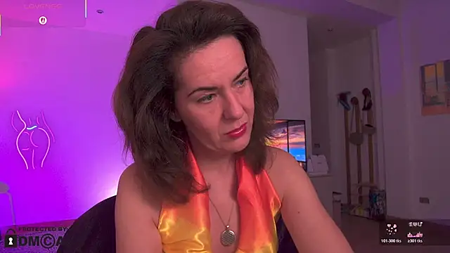 Witch in Silk online show from November 9, 2025, 7:56 pm