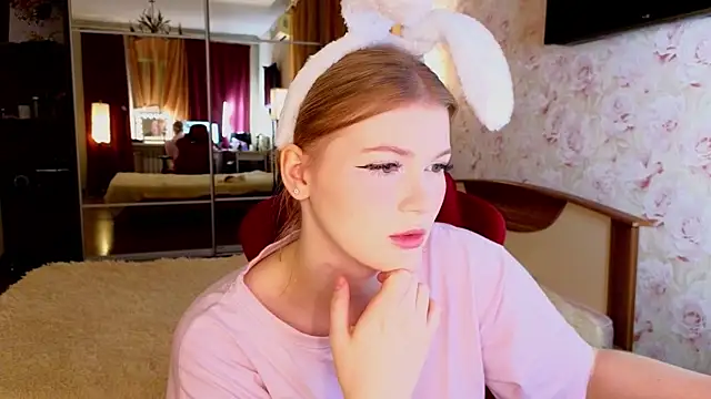 Snapshot of Jenny_Skinner20 chatting on November 17, 2025, 5:19 pm Jenny Skinner20 online show from November 17, 2025, 5:19 pm