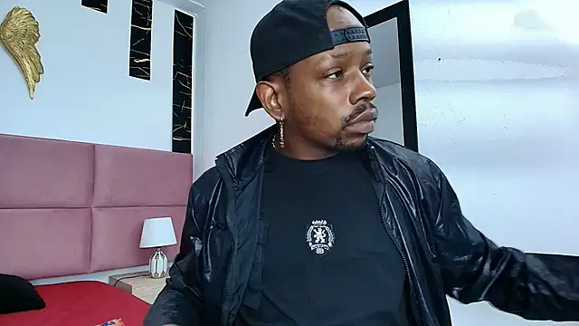 Snapshot of muller_asher chatting on September 19, 2025, 3:19 am muller asher online show from September 19, 2025, 3:19 am