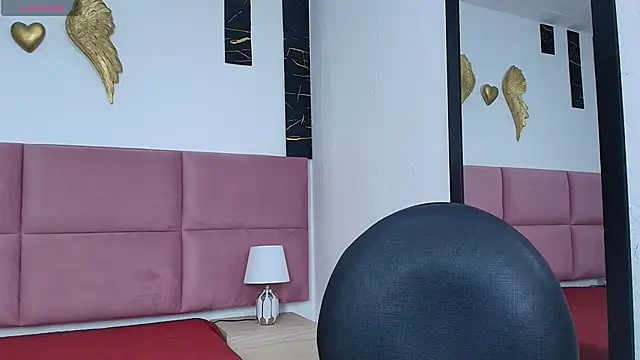 Snapshot of muller_asher chatting on October 5, 2025, 2:32 am muller asher online show from October 5, 2025, 2:32 am