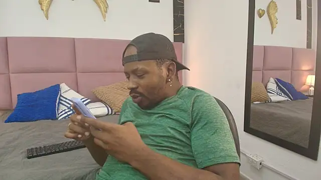 Snapshot of muller_asher chatting on November 11, 2025, 3:28 am muller asher online show from November 11, 2025, 3:28 am