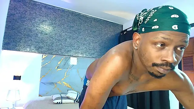 Snapshot of muller_asher chatting on November 15, 2025, 11:43 pm muller asher online show from November 15, 2025, 11:43 pm