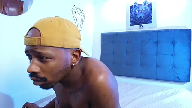 Snapshot of muller_asher chatting on November 17, 2025, 5:19 pm muller asher online show from November 17, 2025, 5:19 pm