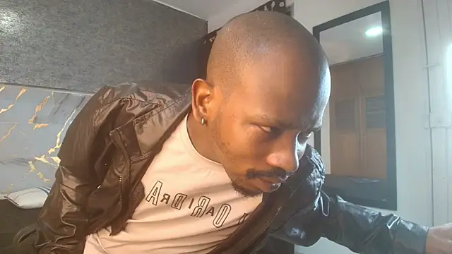 Snapshot of muller_asher chatting on November 19, 2025, 4:56 am muller asher online show from November 19, 2025, 4:56 am