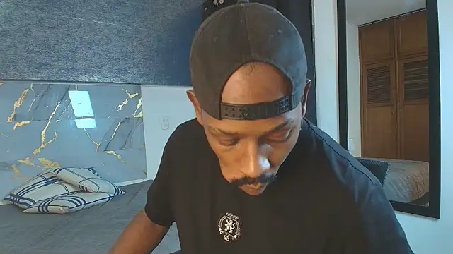 Snapshot of muller_asher chatting on December 2, 2025, 3:01 am muller asher online show from December 2, 2025, 3:01 am