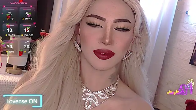 Snapshot of Your_valentina_goddess chatting on October 5, 2025, 1:48 am Your valentina goddess online show from October 5, 2025, 1:48 am