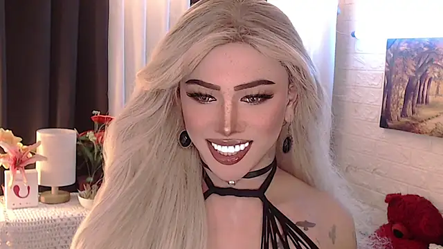 Snapshot of Your_valentina_goddess chatting on October 7, 2025, 1:36 am Your valentina goddess online show from October 7, 2025, 1:36 am
